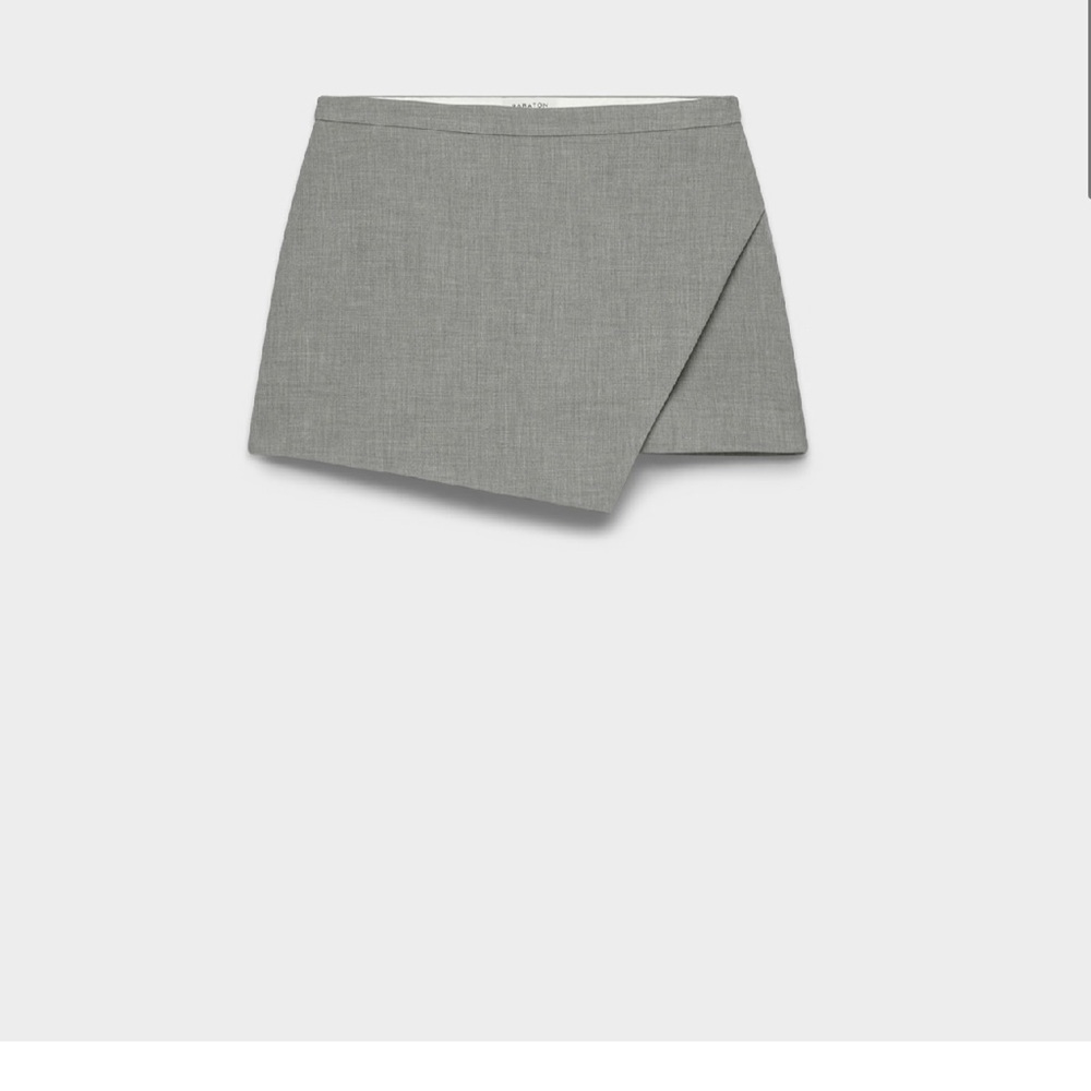 Aritzia Babaton skort